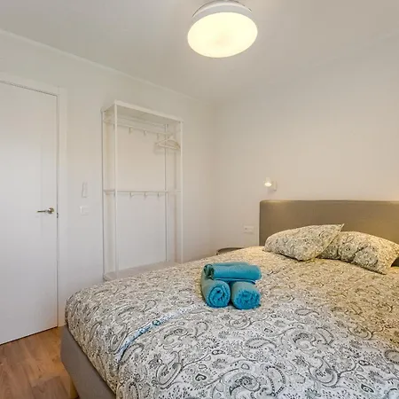 3-bedroom In Playa De Americas With Ac, Pool, Parking 公寓 美洲海滩