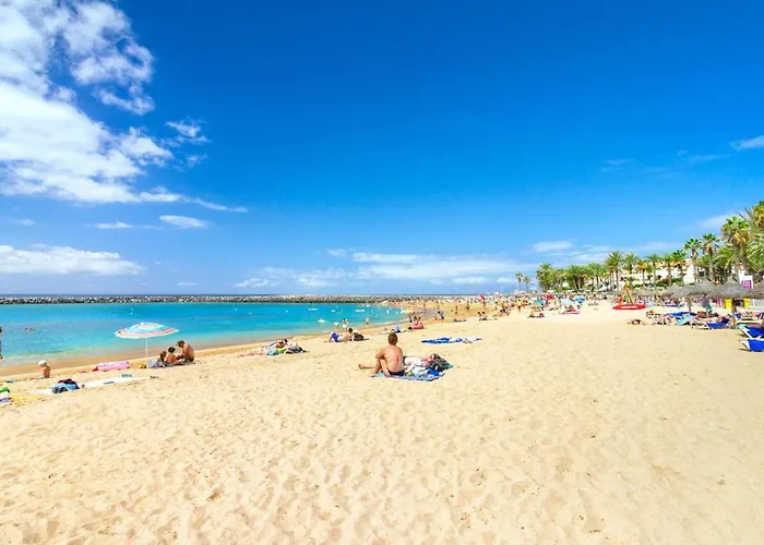 아파트 3-bedroom In Playa De Americas With Ac, Pool, Parking